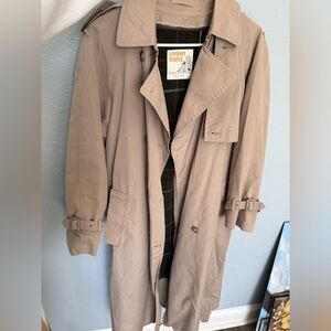London Towne Beige Trench Coat Size 10 PET
